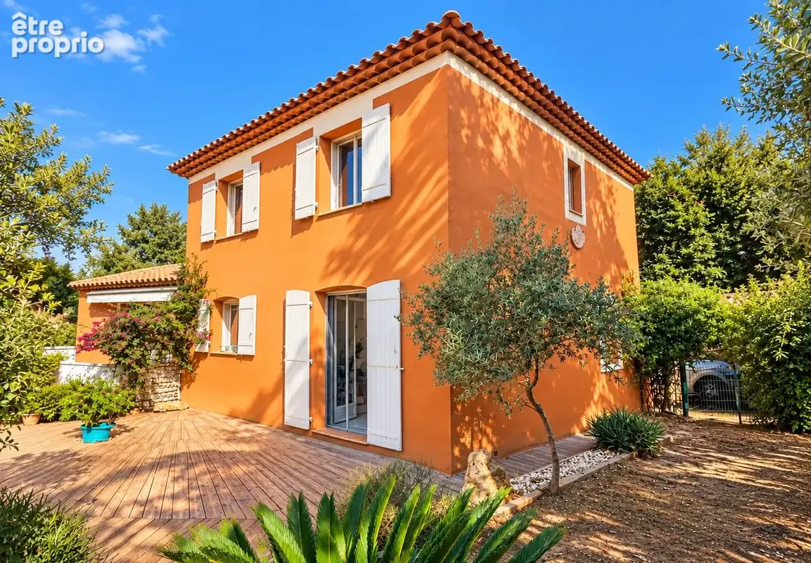 Maison 5 pièces 122 m² à vendre à Six-Fours-Les-Plages (83140) - photo 2