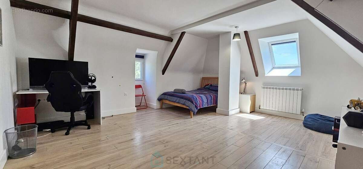 Maison à GOURDON