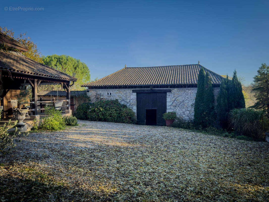 Maison à DOUZILLAC