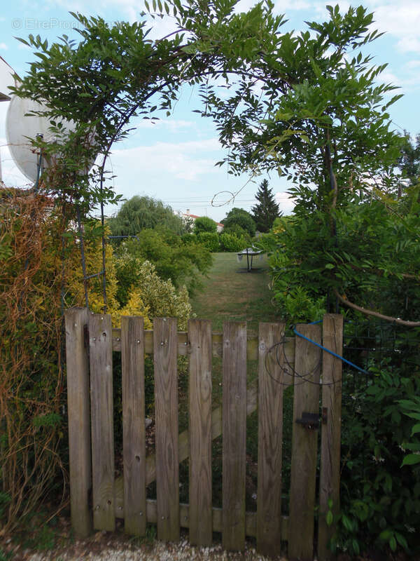 Maison à SAINT-FORT-SUR-GIRONDE