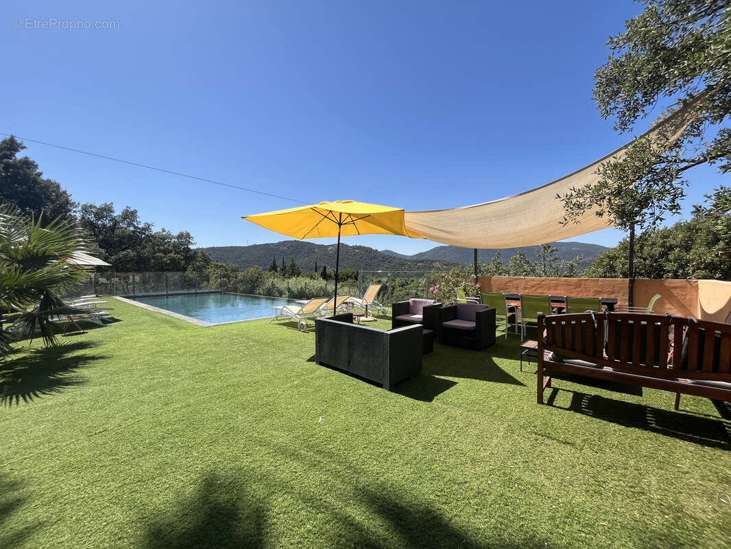 Maison à PLAN-DE-LA-TOUR