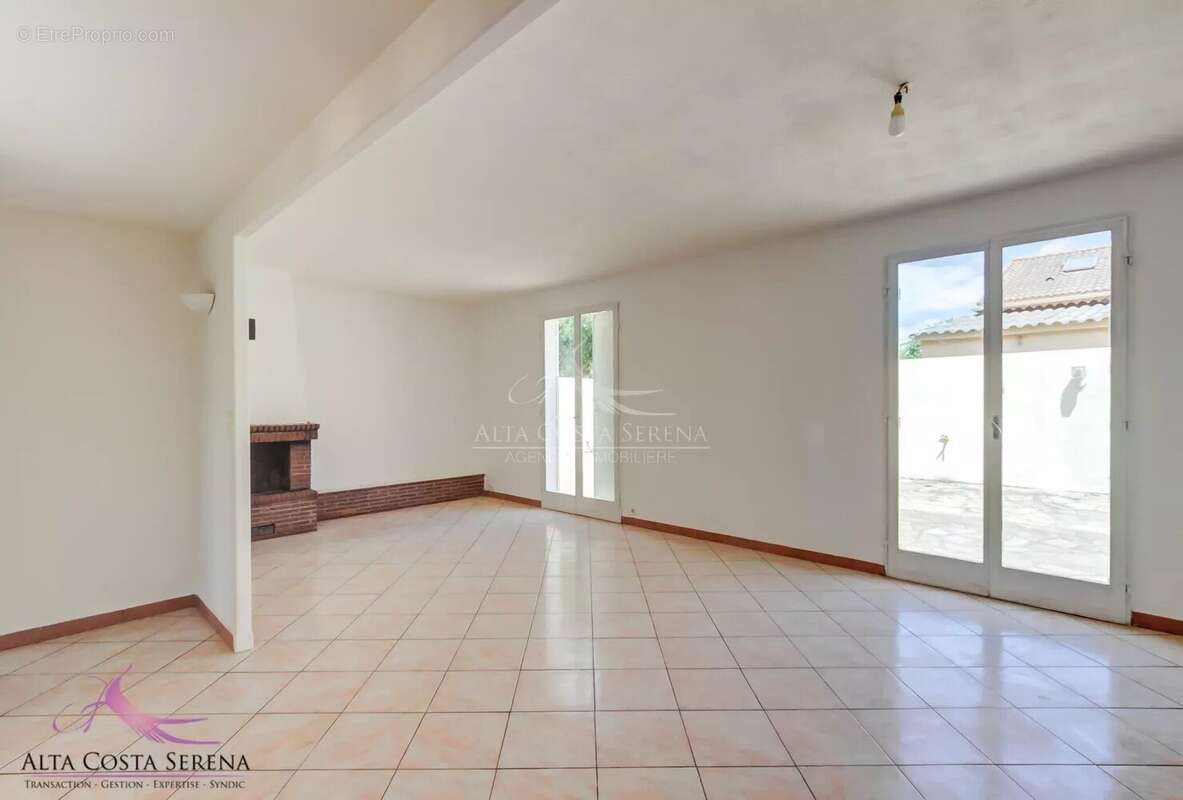 Maison à PRUNELLI-DI-FIUMORBO