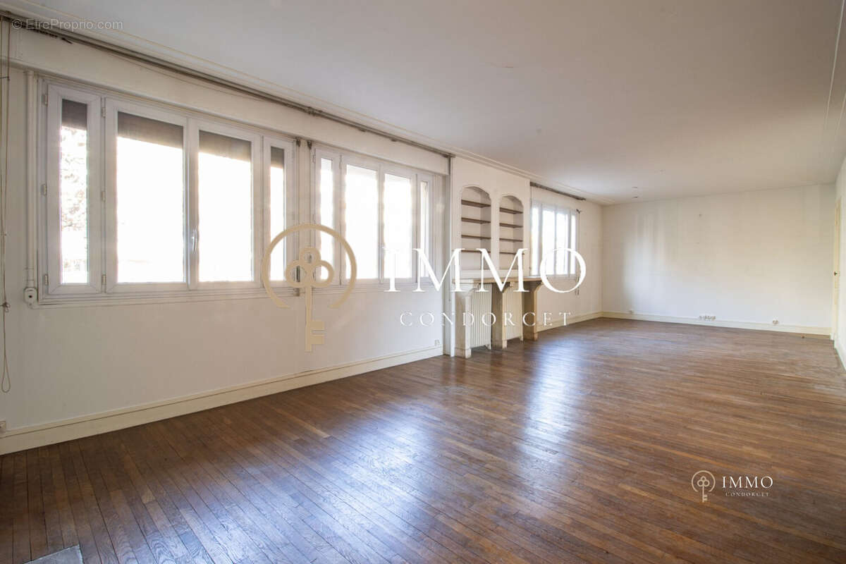 Appartement à BOURG-LA-REINE