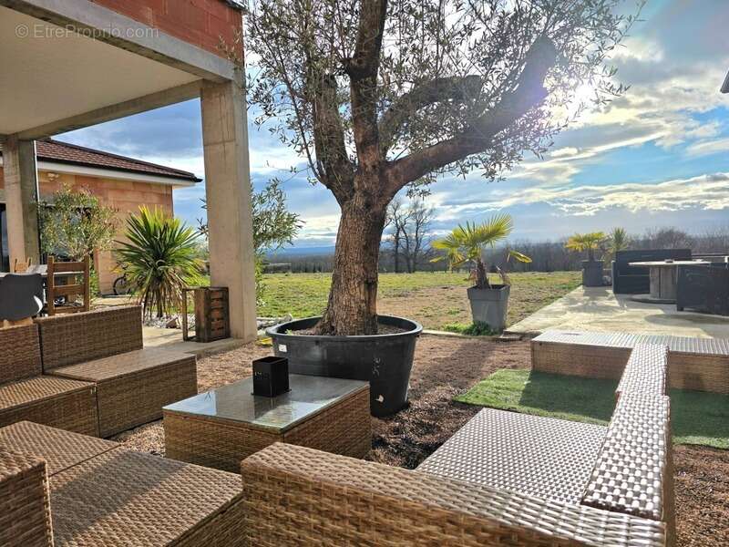 SALVIZINET, Maison plain-pied de 167 m² avec 991 m² de terrain - photo 10