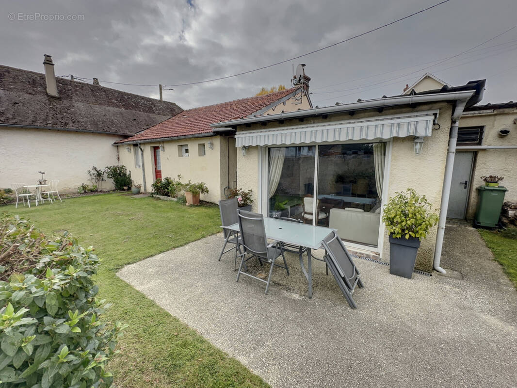 Maison à VERNOUILLET