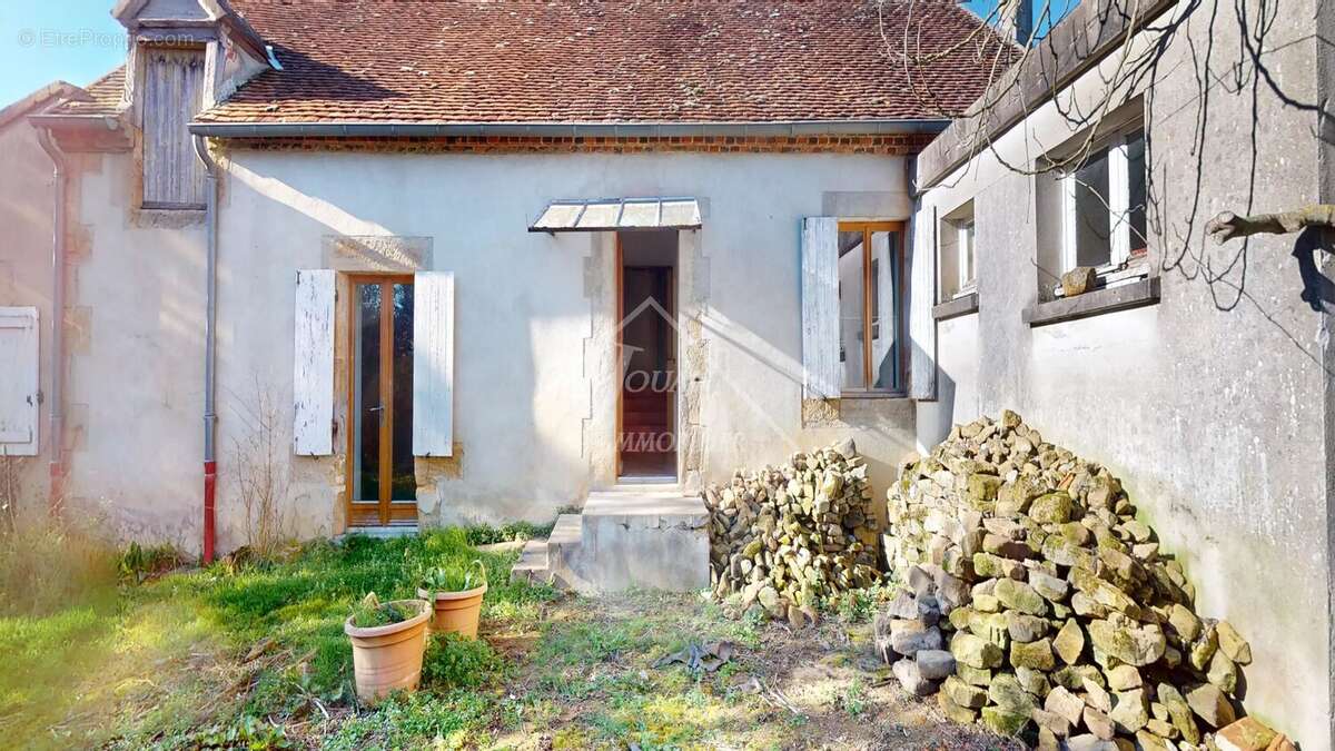 Maison à BOURBON-L'ARCHAMBAULT