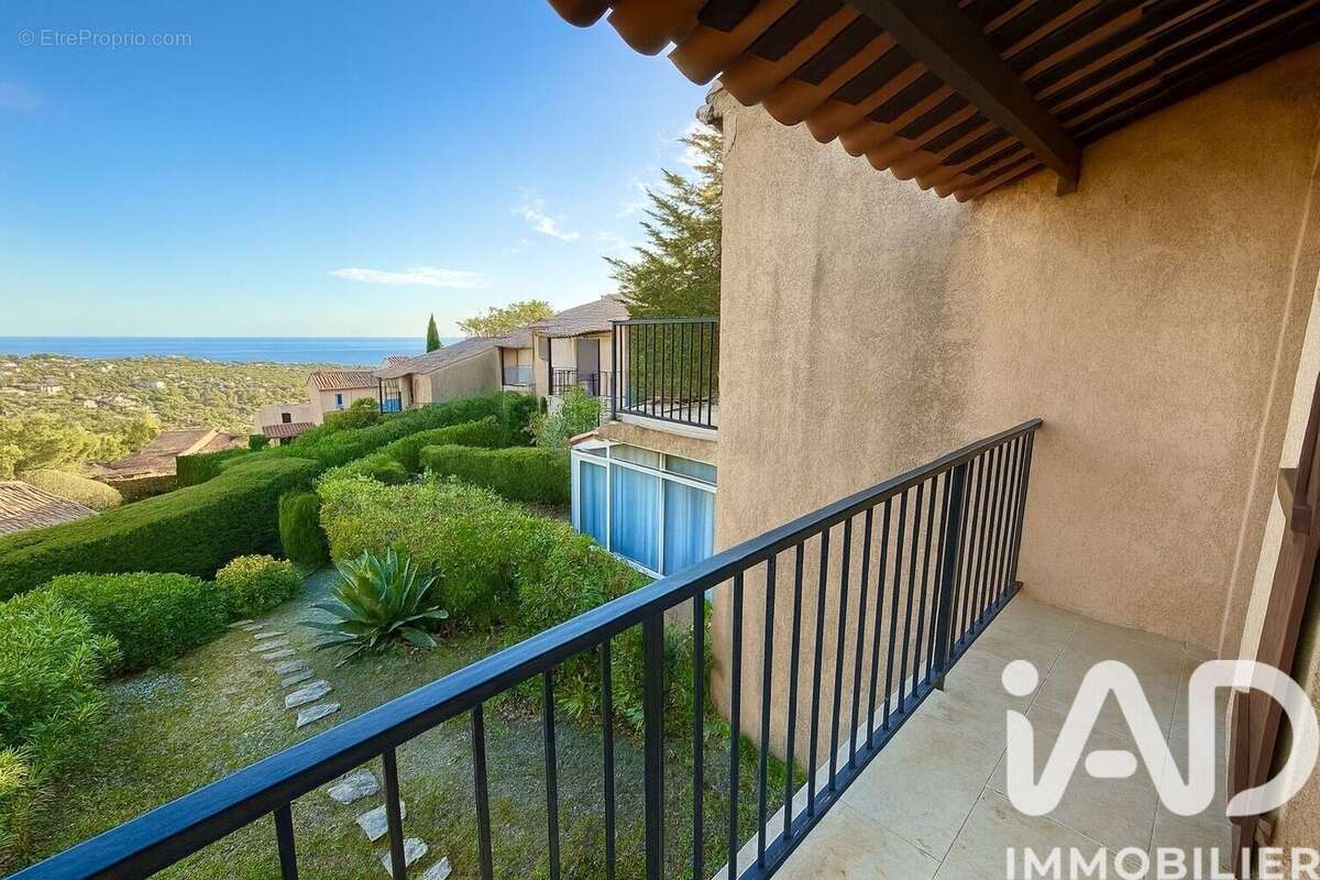 Photo 7 - Maison à ROQUEBRUNE-SUR-ARGENS