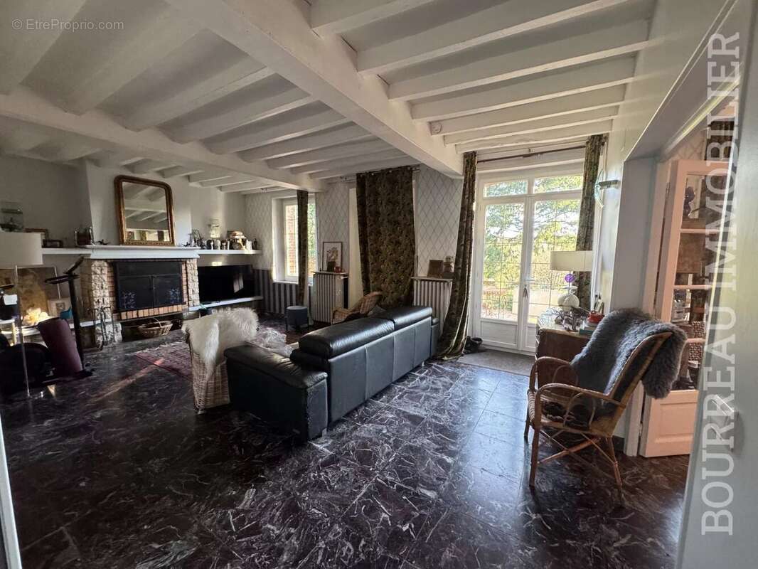 Maison à ARCES-DILO