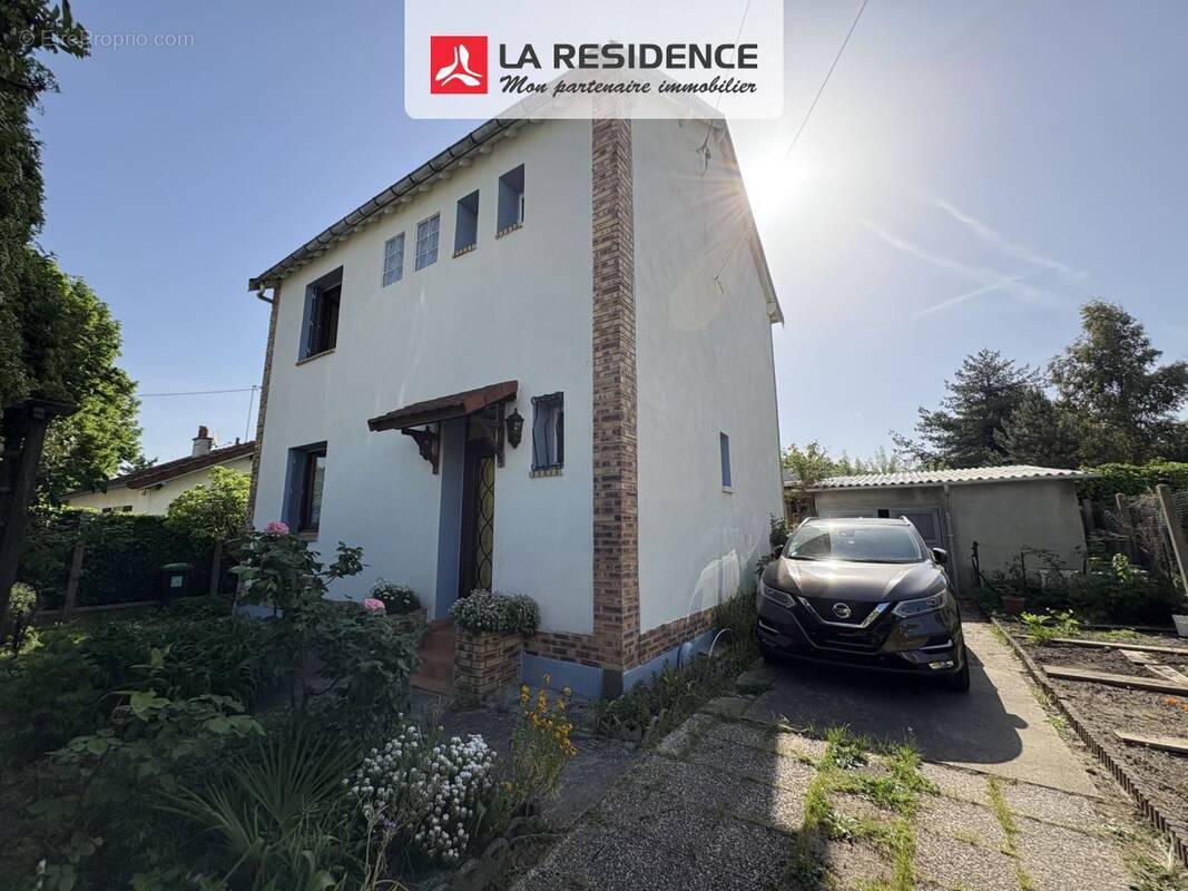 Maison à MONTIGNY-LES-CORMEILLES