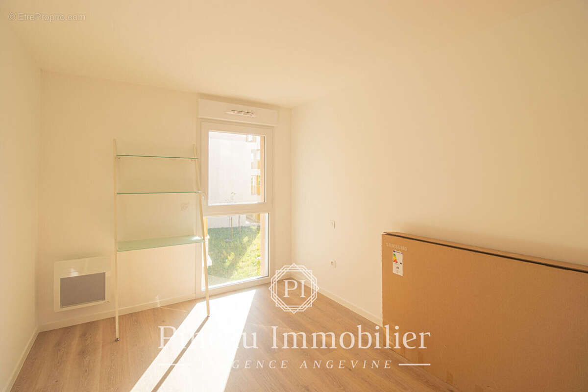 Appartement à LES PONTS-DE-CE