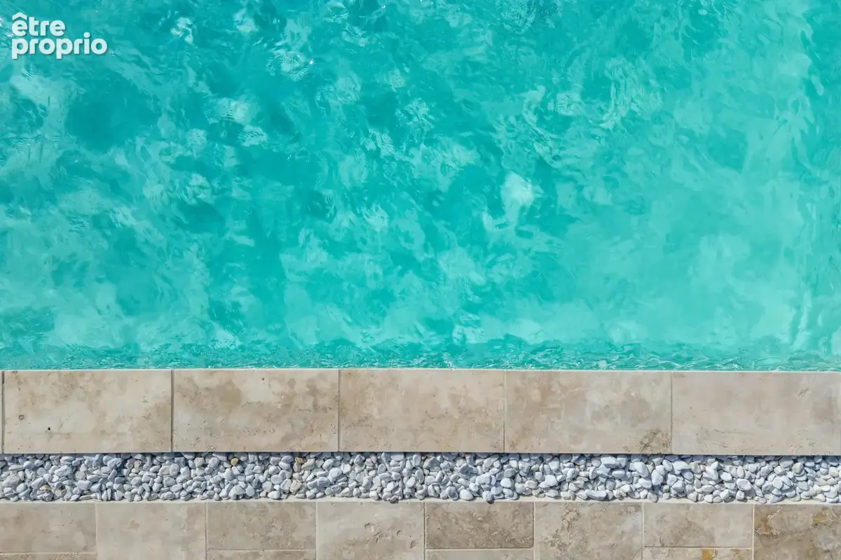 Maison de village avec jardin, piscine et parking - photo 4