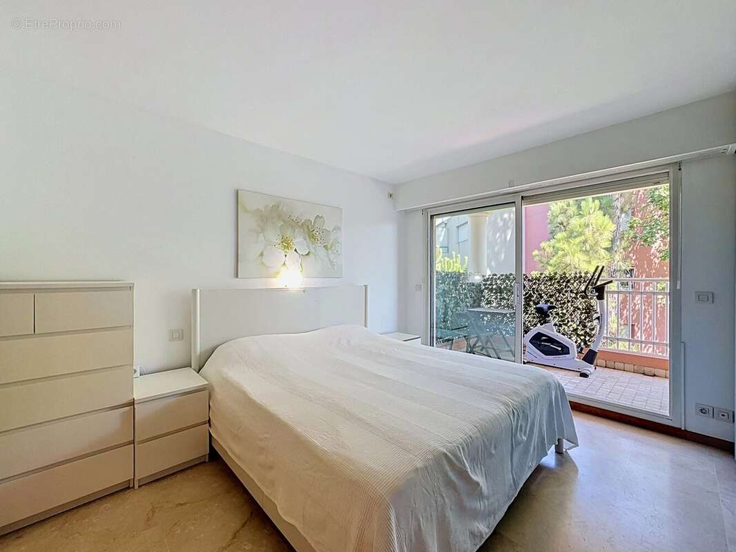EXCLUSIVITÉ: ANTIBES – Ilette – 77 m2 + terrasse - photo 12