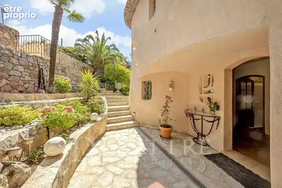Maison 7 pièces 282 m² à vendre à Mougins (06250) - photo 3