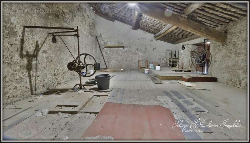 Maison à NISSAN-LEZ-ENSERUNE