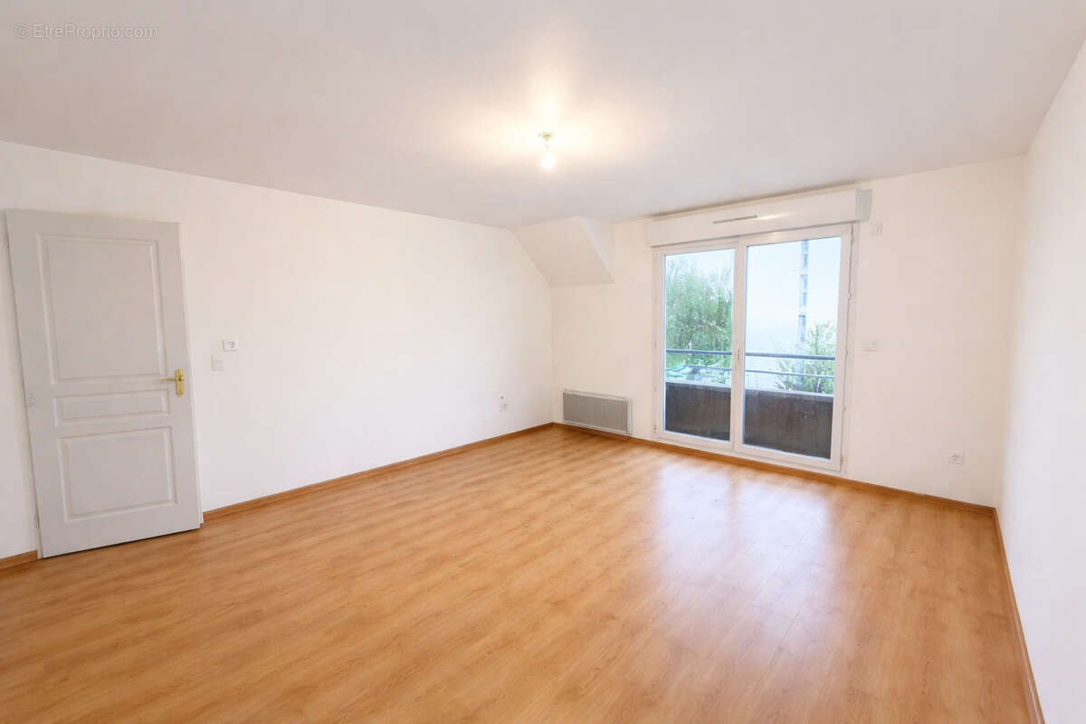 Appartement t2 de 49 m2 en dernier etage persan - photo 3