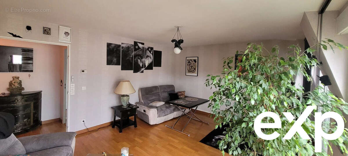 Appartement à LA GARENNE-COLOMBES