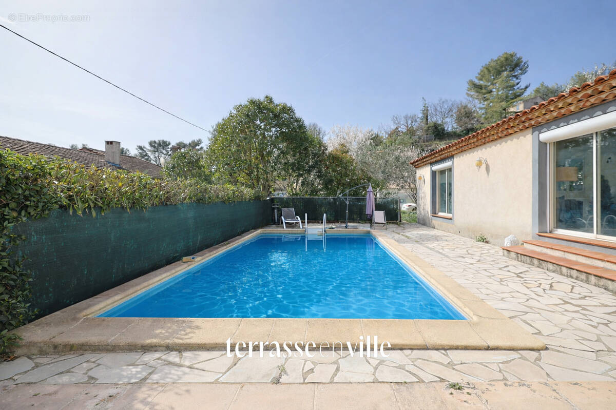 Maison à LA BOUILLADISSE