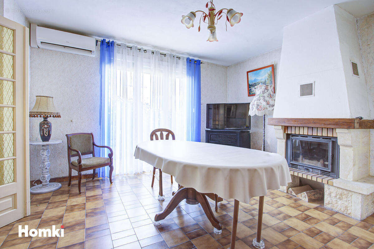 Maison à SAINT-ESTEVE