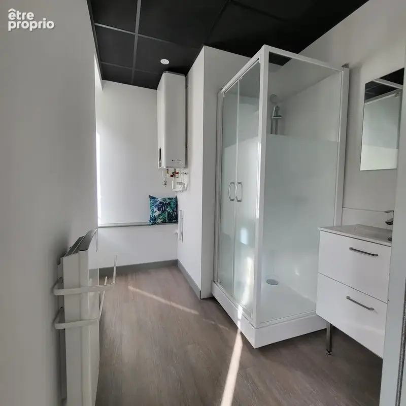 Bel immeuble au coeur de RIOM-ES-MONTAGNES - photo 12