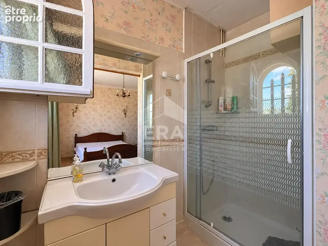 Belle villa de caractere - plain pied - secteur calme - 3 chambres - photo 11