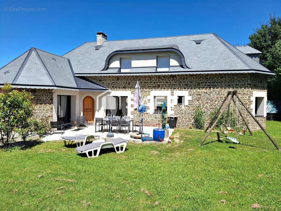 Photo 2 - Maison à VILLEDIEU-LES-POELES