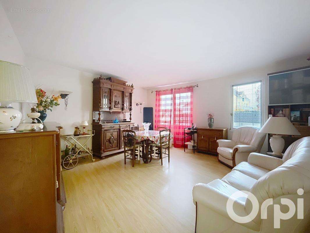 Appartement à LONGJUMEAU