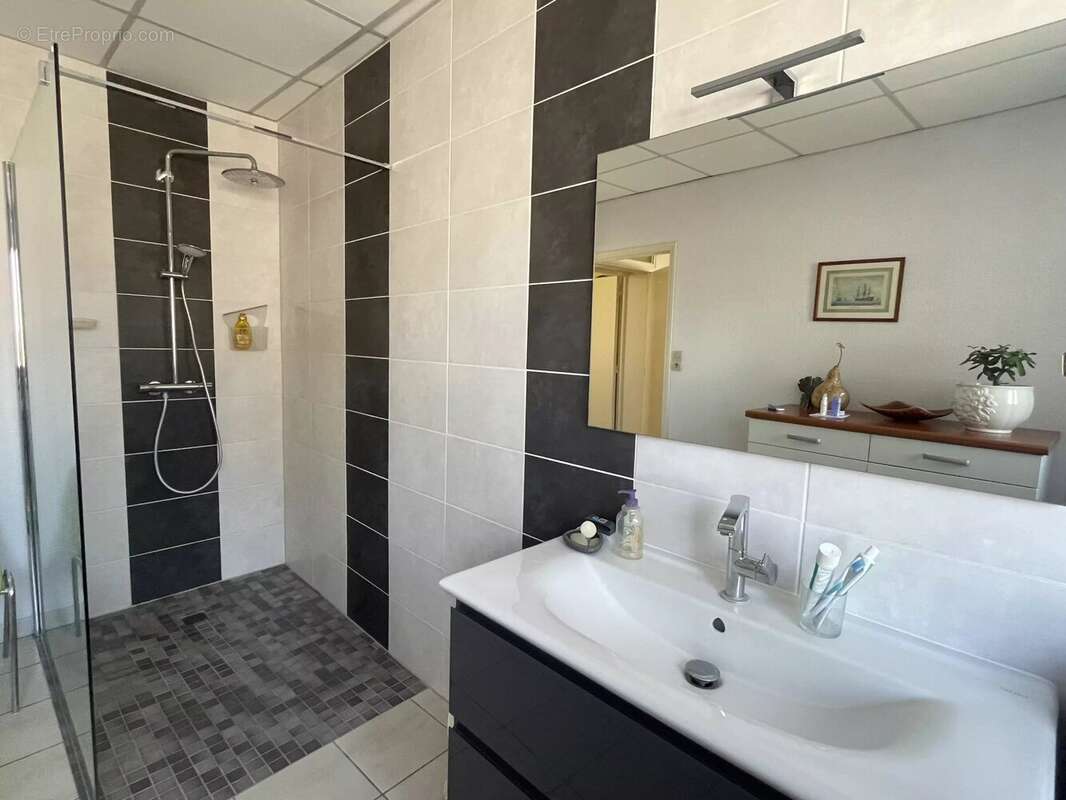 Maison à MONTREUIL-BELLAY