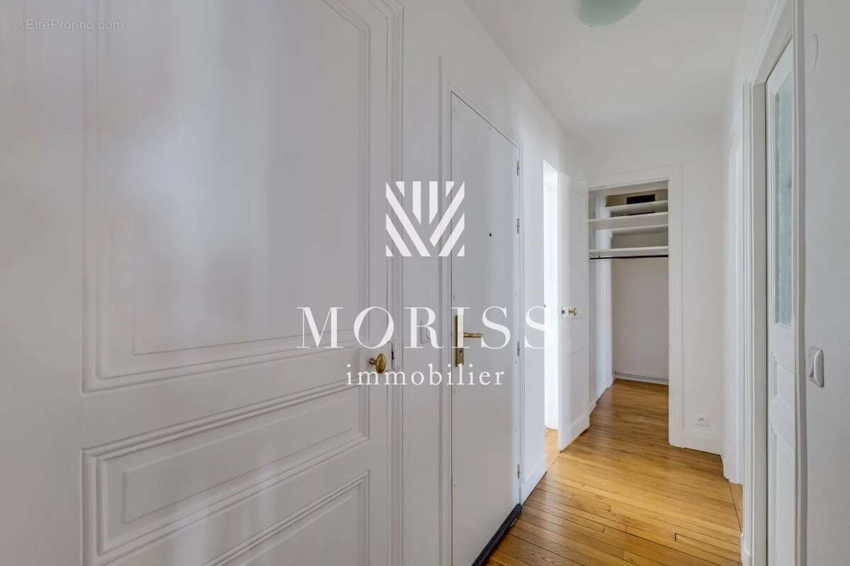 Appartement à LEVALLOIS-PERRET