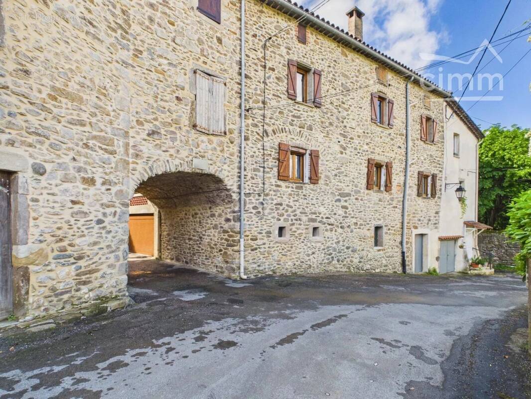 Appartement à GAGNIERES