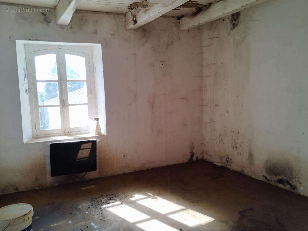 Maison à LE CROISTY