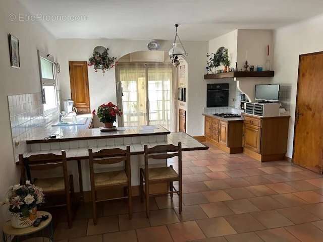 Maison avec jardin et garage - Trinquetaille - photo 2