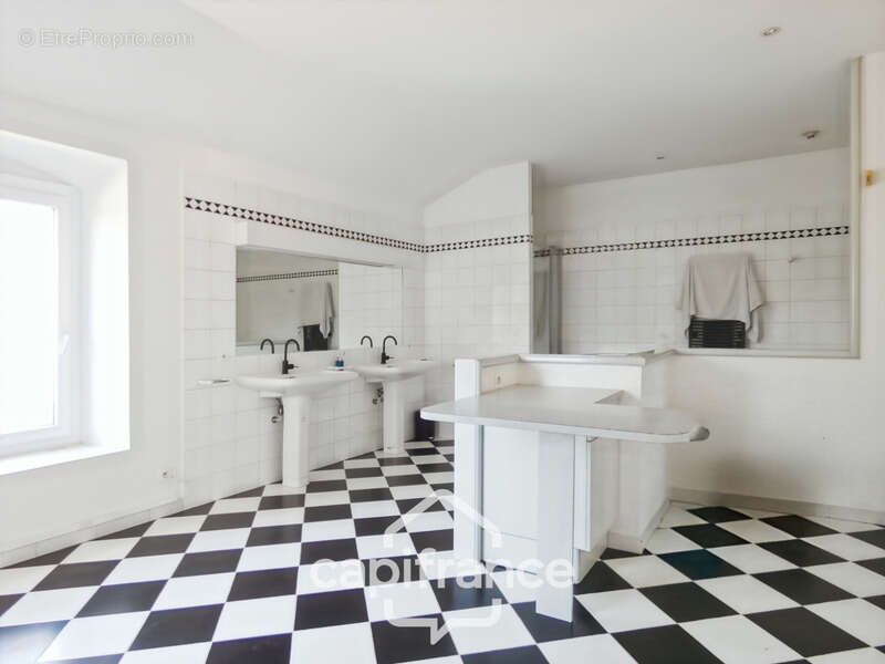 Maison à SAINT-GENIES-DE-COMOLAS