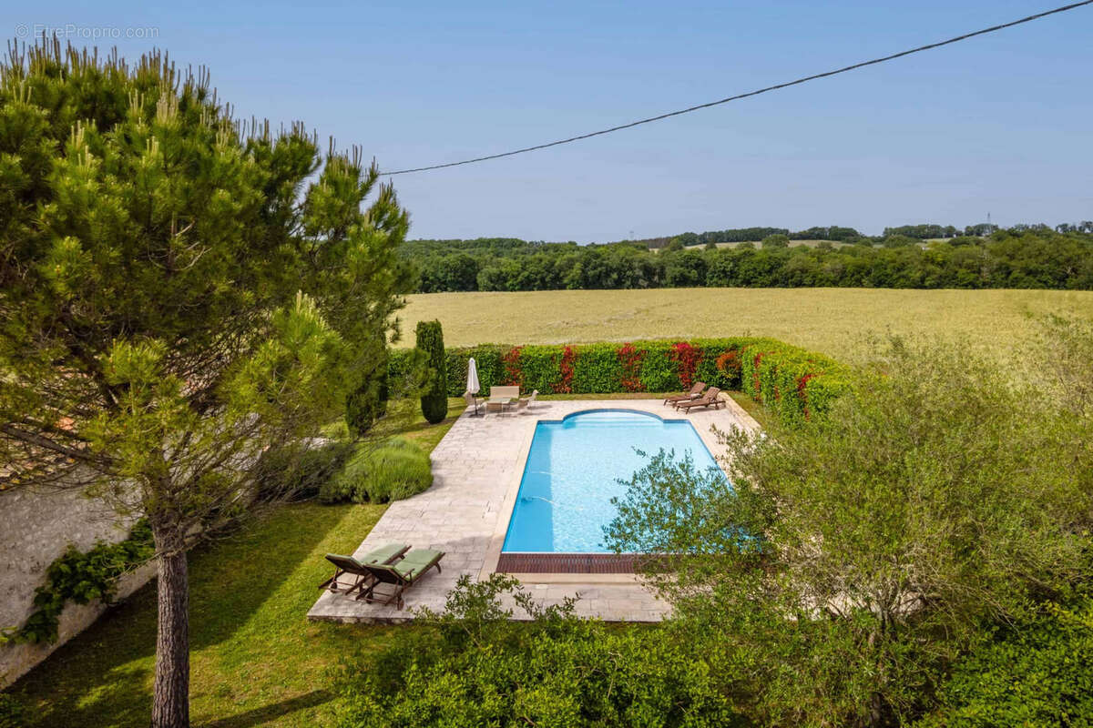Maison de campagne avec piscine et annexe - photo 16