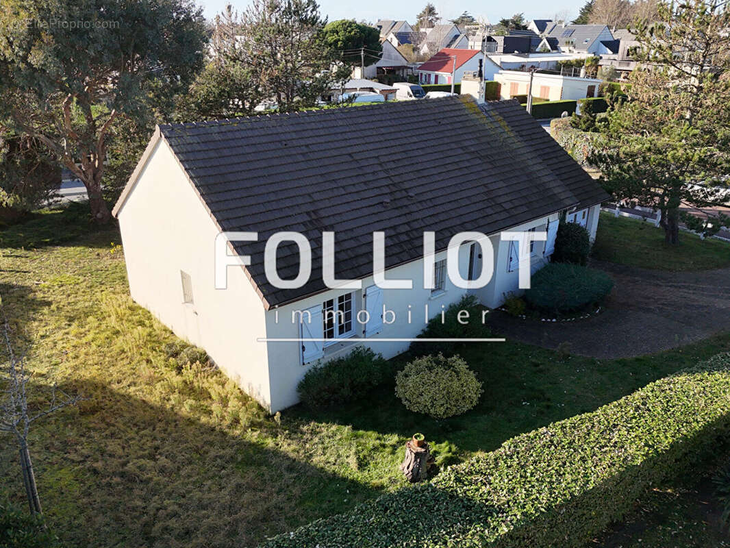 Maison à AGON-COUTAINVILLE