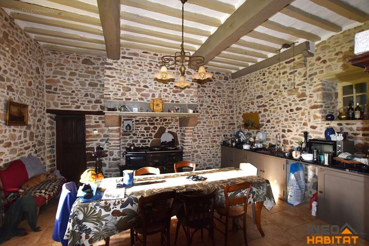 Maison à ERCE-PRES-LIFFRE