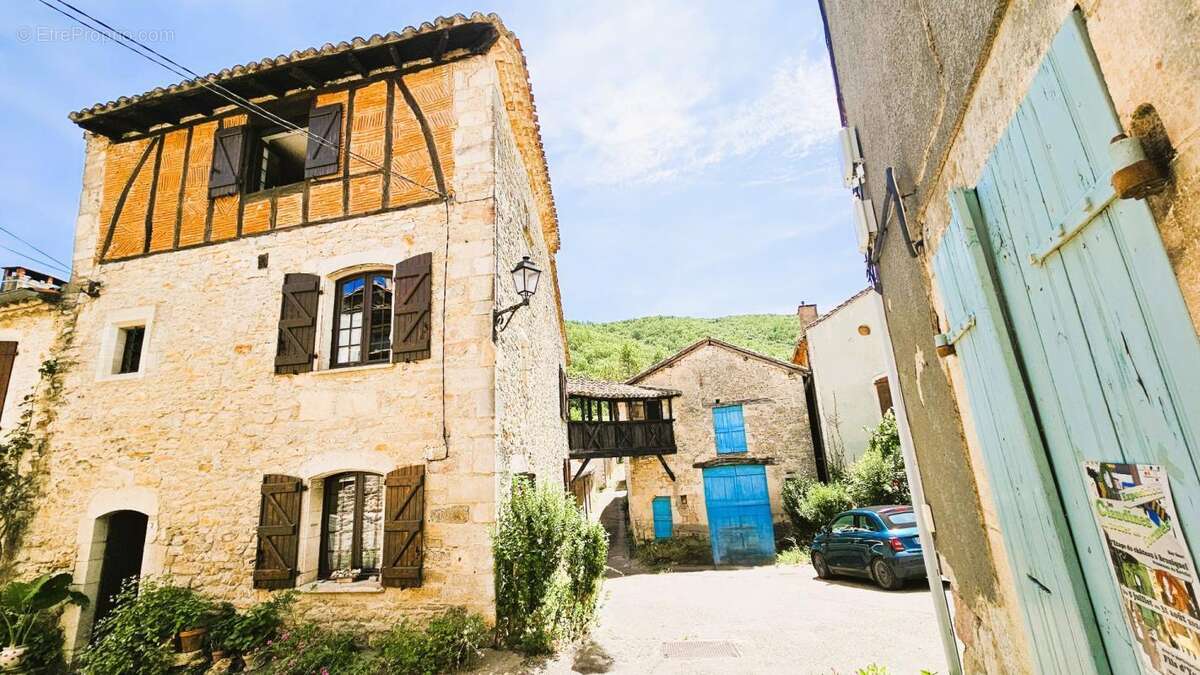 Maison à BRUNIQUEL