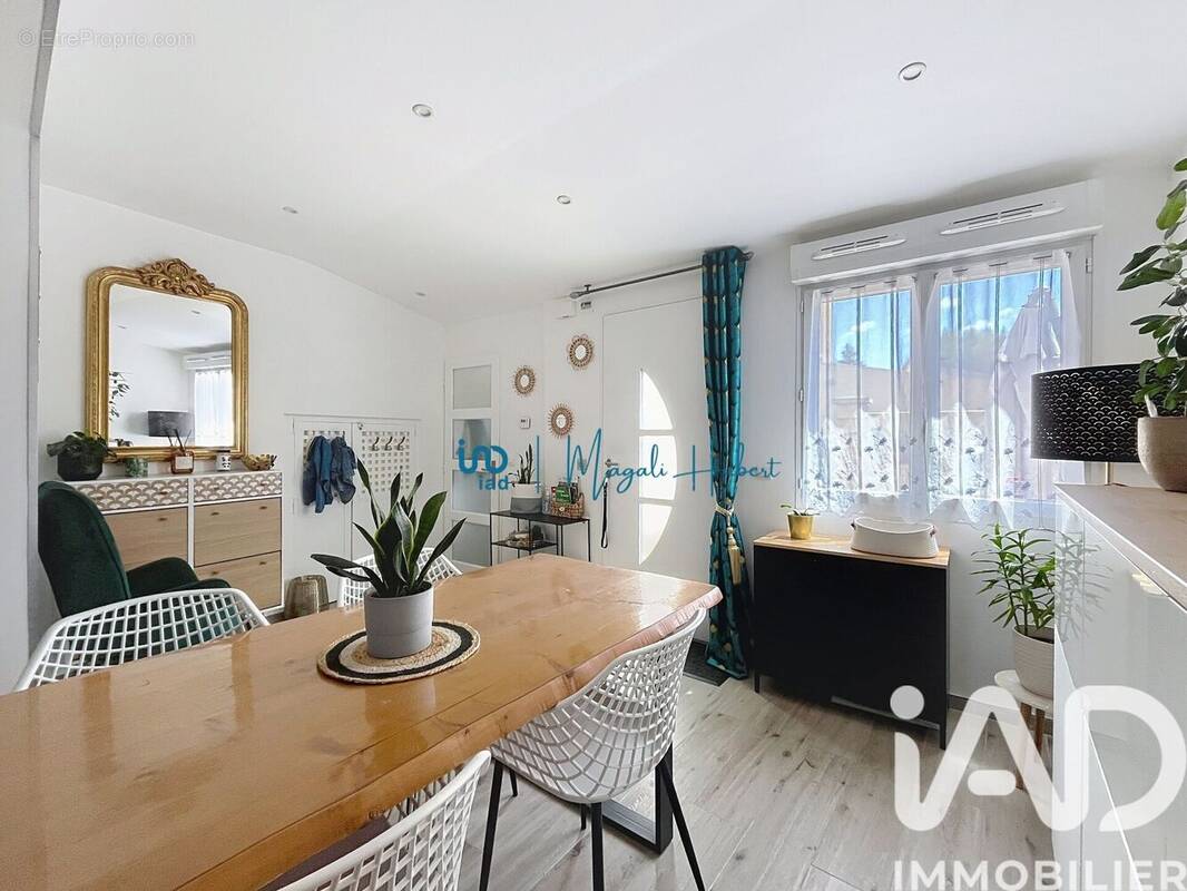 Photo 1 - Appartement à VILLECRESNES