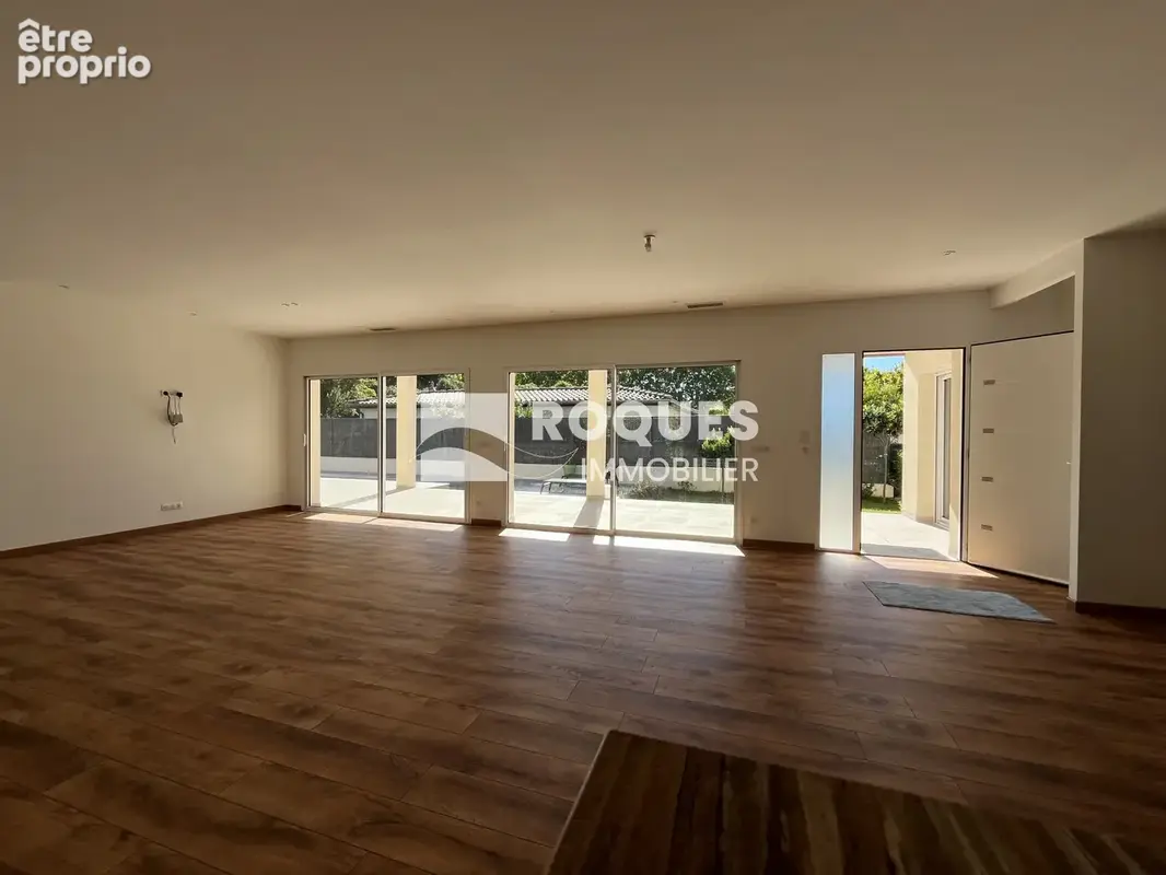 A vendre, villa contemporaine de 220m2 sur un terrain de 1306m2, Bédarieux - photo 34