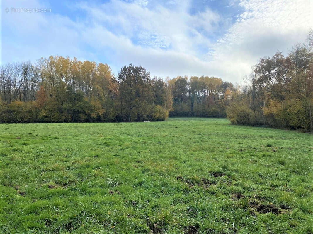 Terrain à LAON