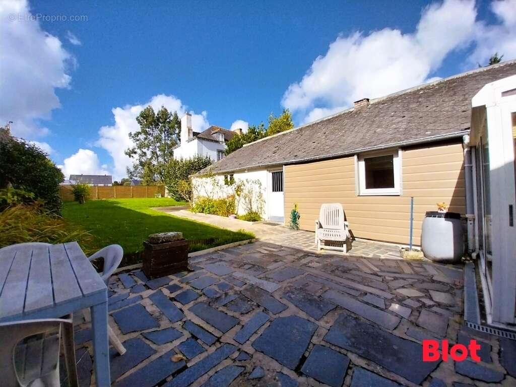 Maison à SAINT-JOUAN-DES-GUERETS