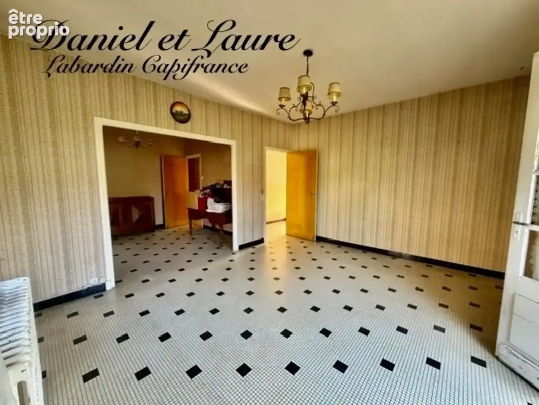 Maison avec accès à pieds commerces, écoles et services - photo 6