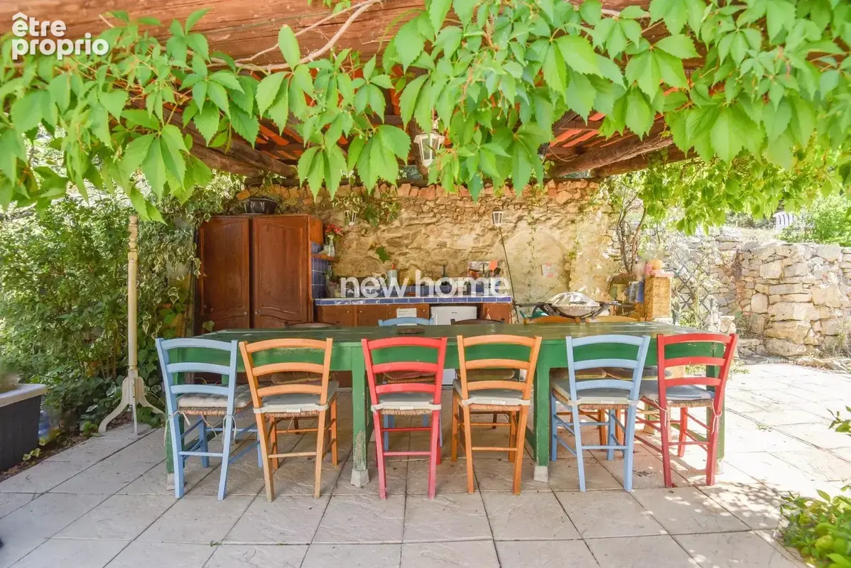 Maison 4 chambres au clame sur un beau terrain arboré - photo 4