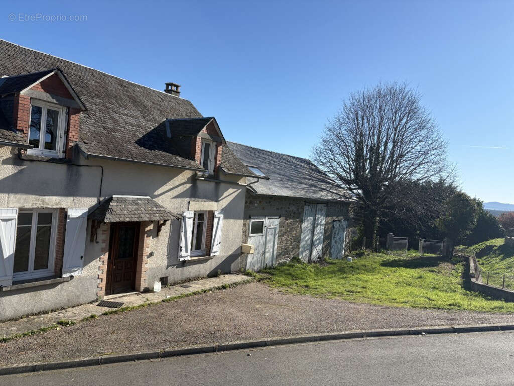 Maison à MASSERET