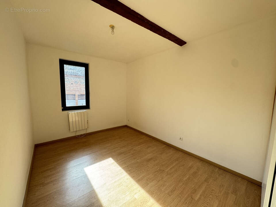 Villa t3 en duplex 85 m2 avec jardin + studio en souplex de 49 m2 (134 m2 de surface utile) - photo 7