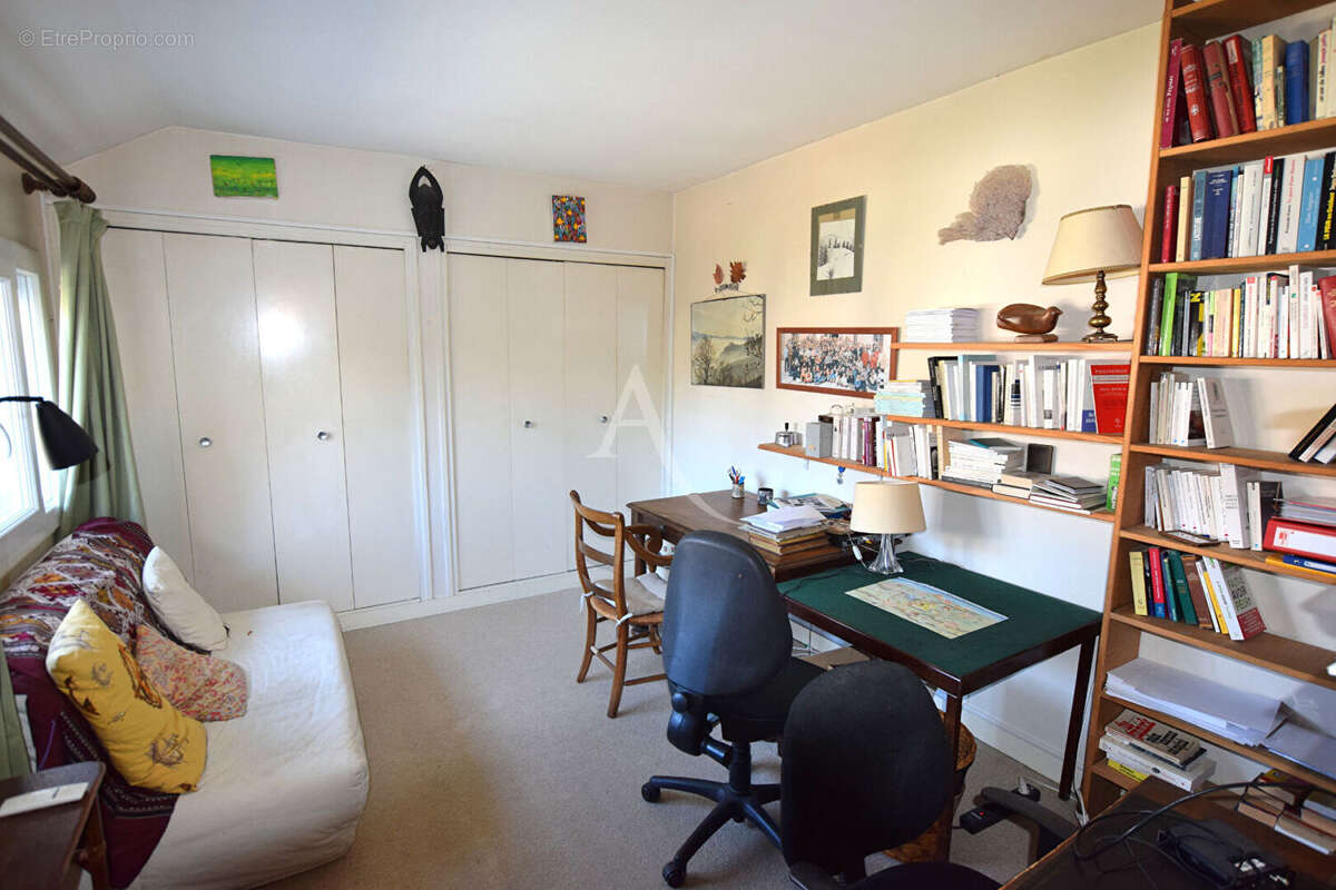 Maison à GIF-SUR-YVETTE