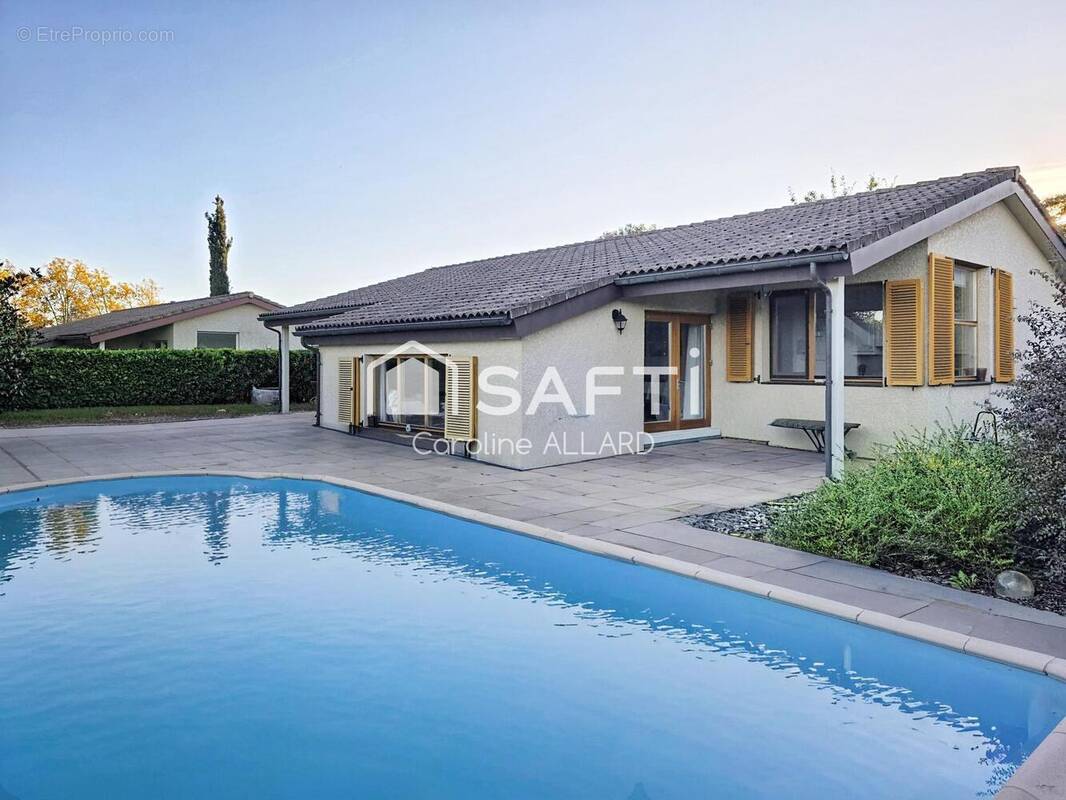 Photo 1 - Maison à LOMBEZ