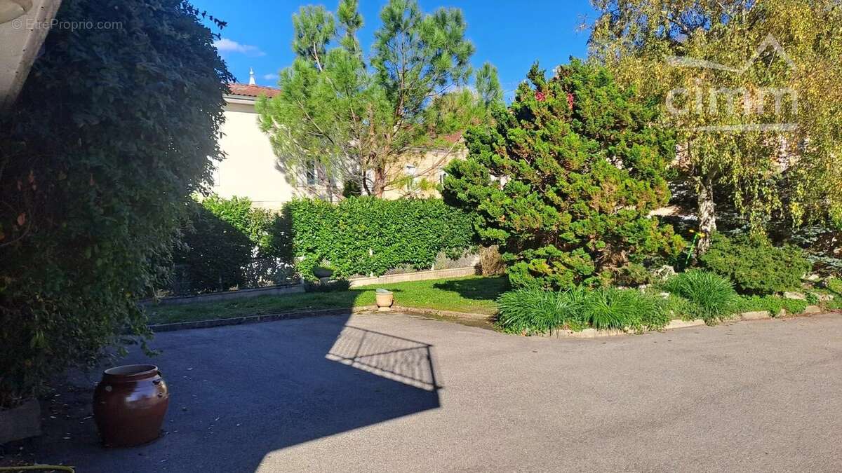 Maison à BOURGOIN-JALLIEU