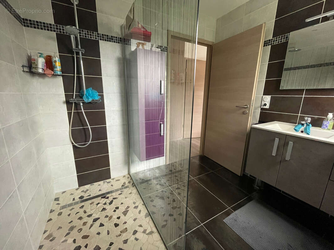 Maison à SAINT-ETIENNE-LES-REMIREMONT