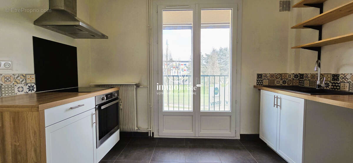 Appartement 70 m² à Limoges  - photo 6