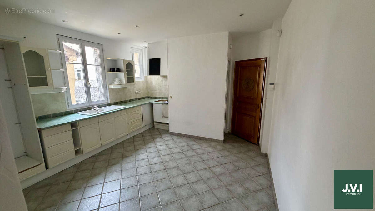 A VENDRE Appartement Enghien Les Bains 2 pièce(s) 46 m2 - photo 2